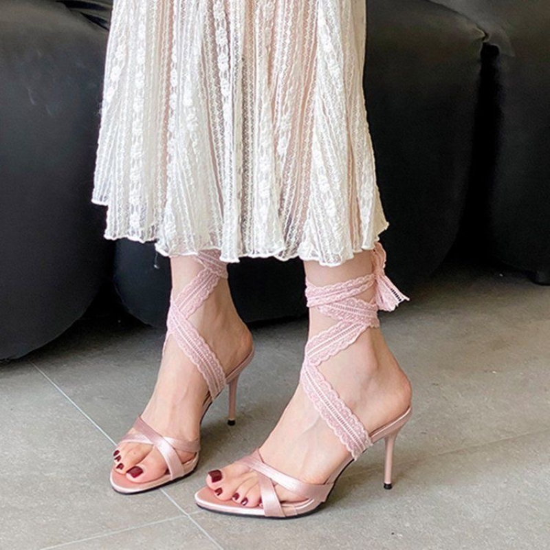 2026 New Pointed Head Strappy  - Sandal Strappy Heeled 评论和价格