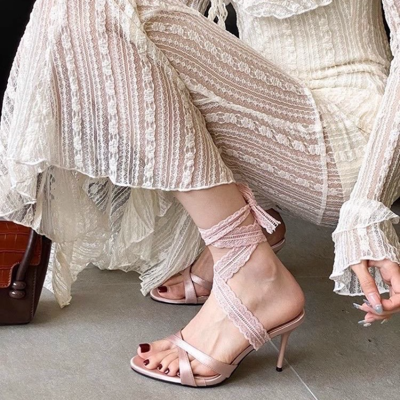 2026 New Pointed Head Strappy  - Sandal Strappy Heeled 评论和价格